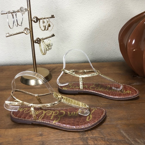 Sam Edelman Gold Embossed Leather Thong Sandals - Picture 3 of 8